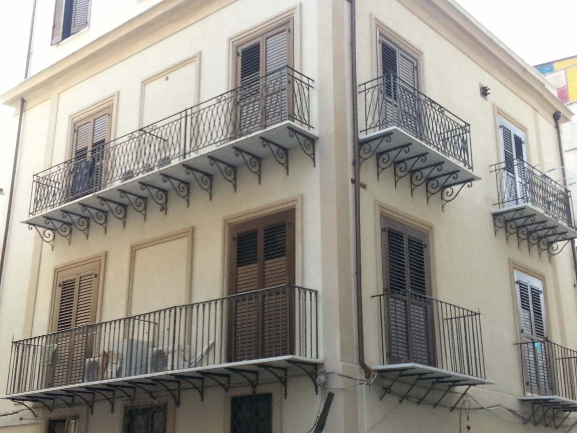 La Palazzina Di Cagliostro Apartment ปาแลร์โม ภายนอก รูปภาพ